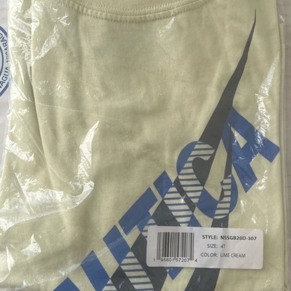 Boys/girls  Nautica t-shirts size 4T